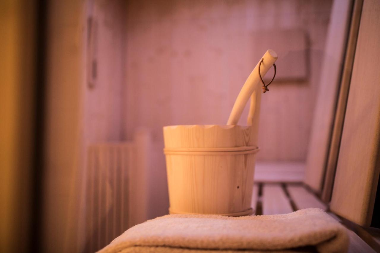 Slow Living Suite - Ferienwohnung Mit Privater Sauna & Garten Fiss Eksteriør billede