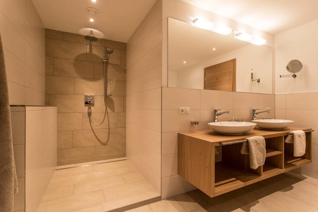 Slow Living Suite - Ferienwohnung Mit Privater Sauna & Garten Fiss Eksteriør billede