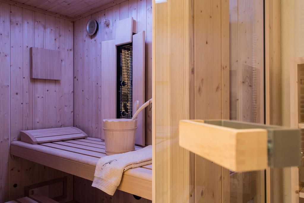 Slow Living Suite - Ferienwohnung Mit Privater Sauna & Garten Fiss Eksteriør billede